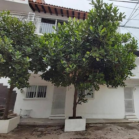 Studio Pulpito In The Charming Heart Of Downtown Pv Puerto Vallarta Buitenkant foto