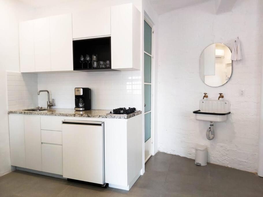Studio Pulpito In The Charming Heart Of Downtown Pv Puerto Vallarta Buitenkant foto